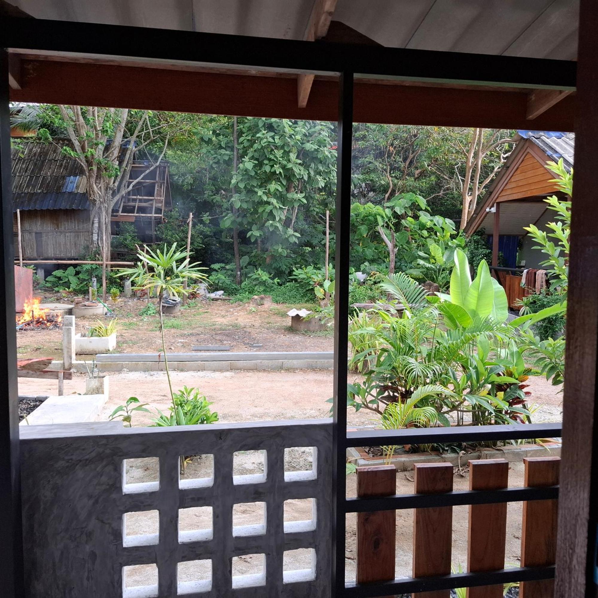 Lanta Valom Buri Villa Ko Lanta Kültér fotó