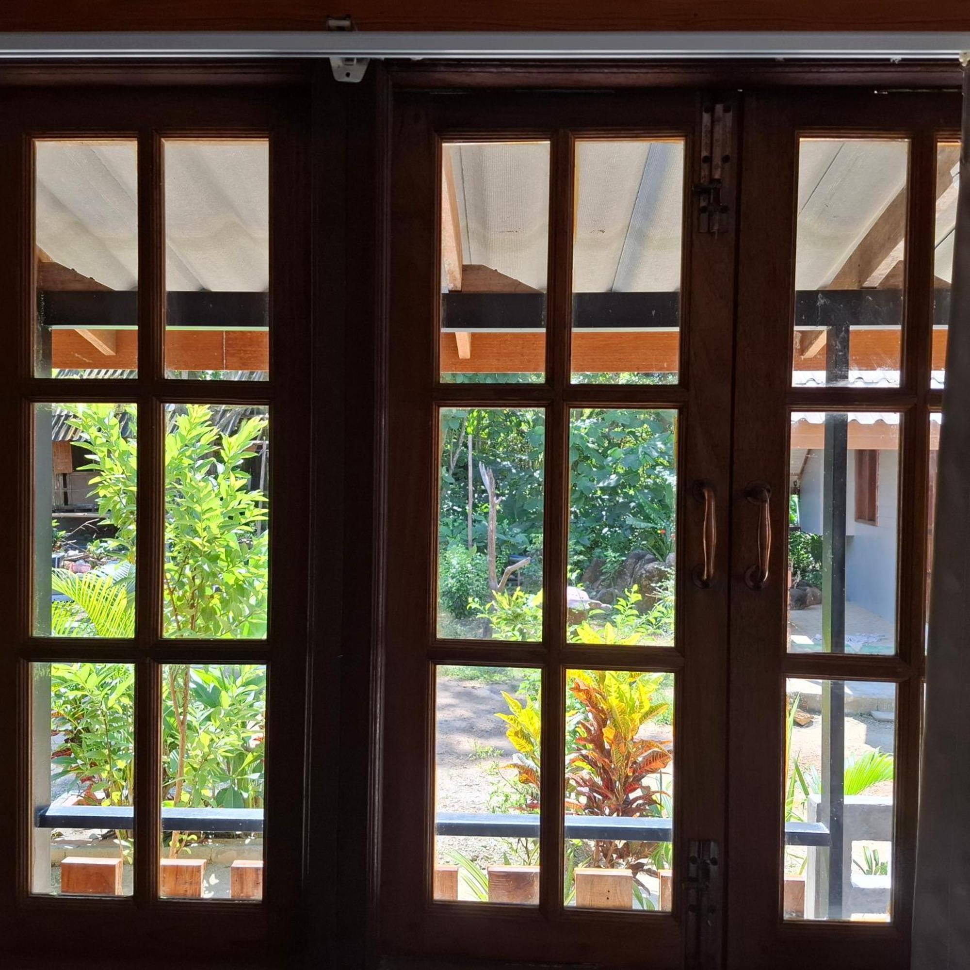 Lanta Valom Buri Villa Ko Lanta Kültér fotó