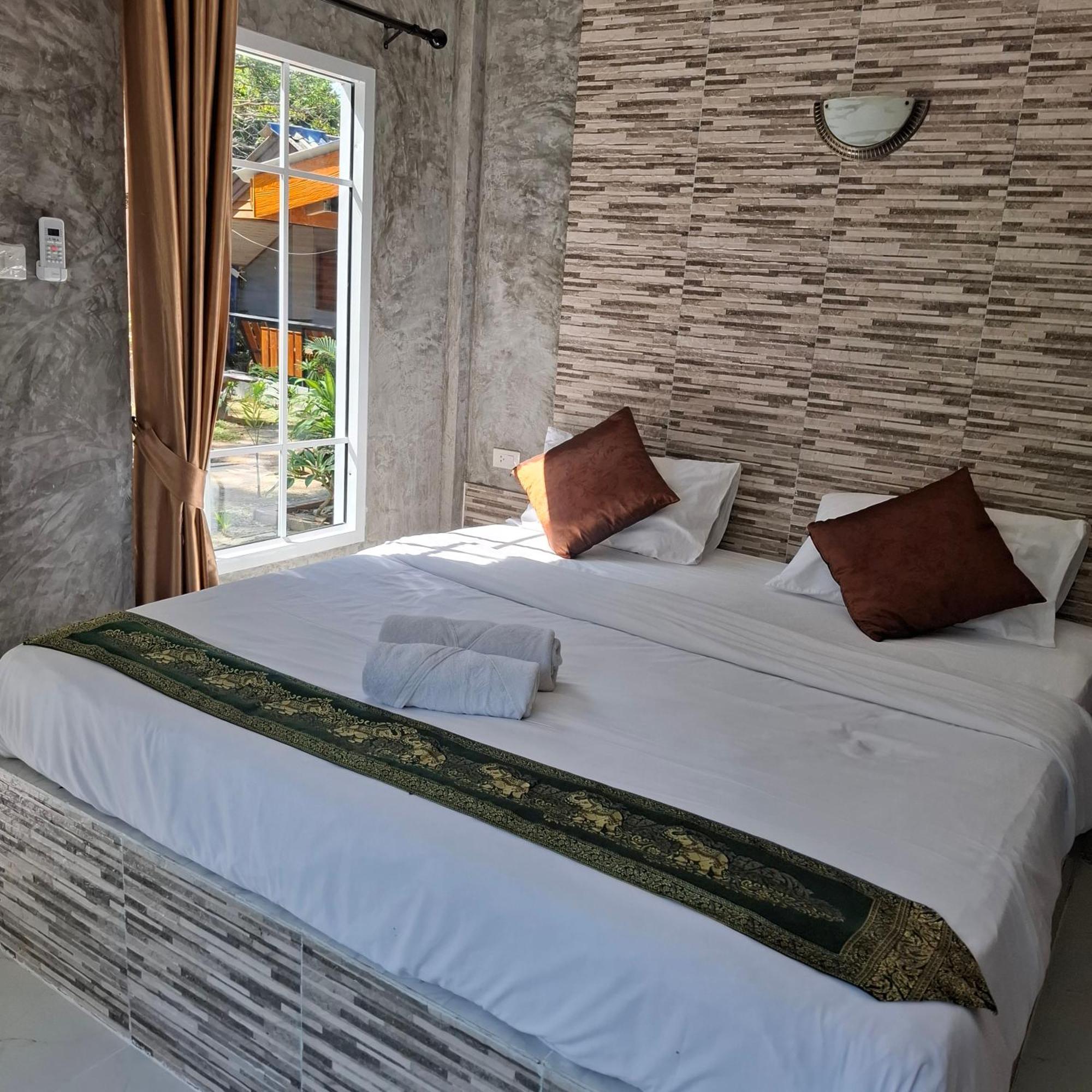Lanta Valom Buri Villa Ko Lanta Kültér fotó