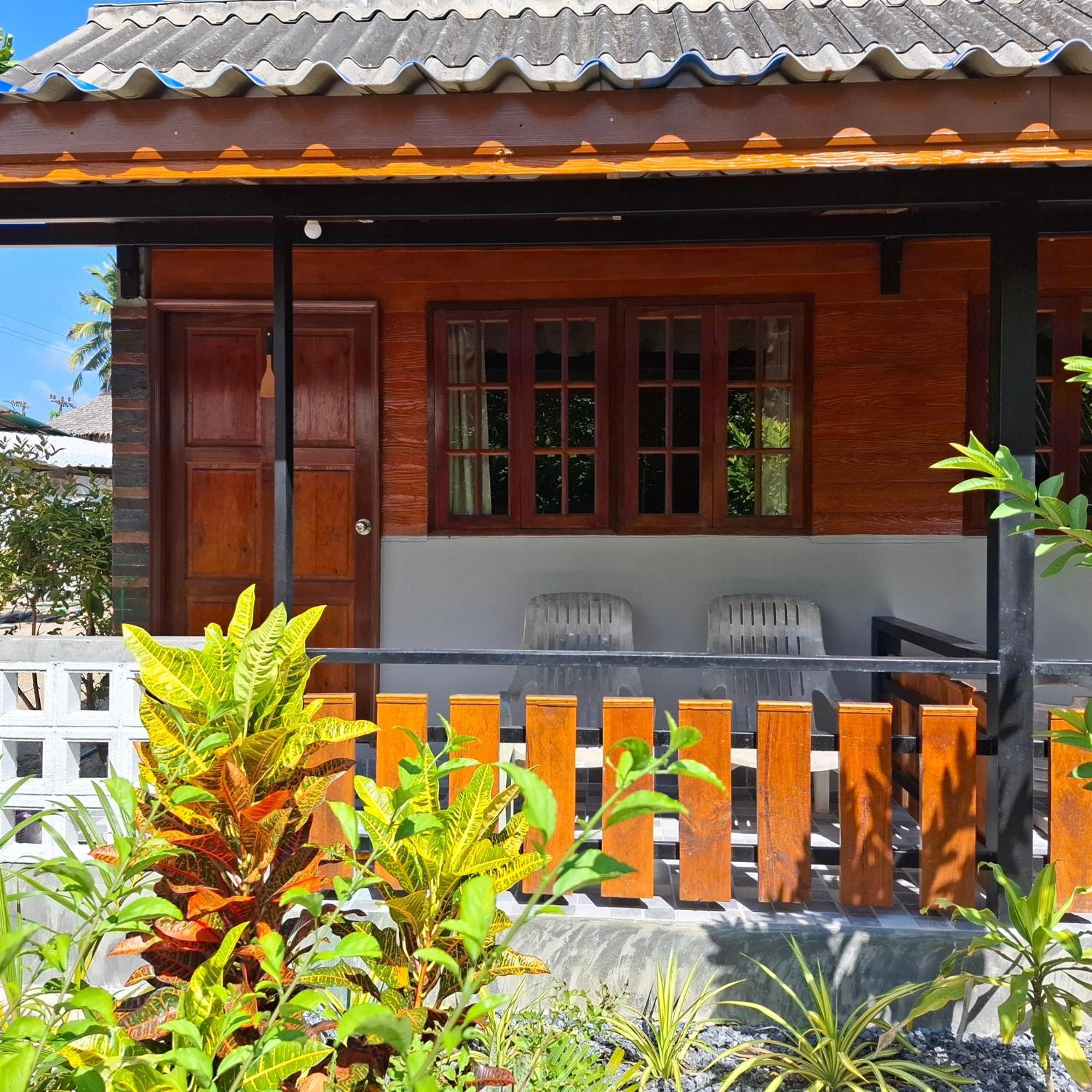 Lanta Valom Buri Villa Ko Lanta Kültér fotó