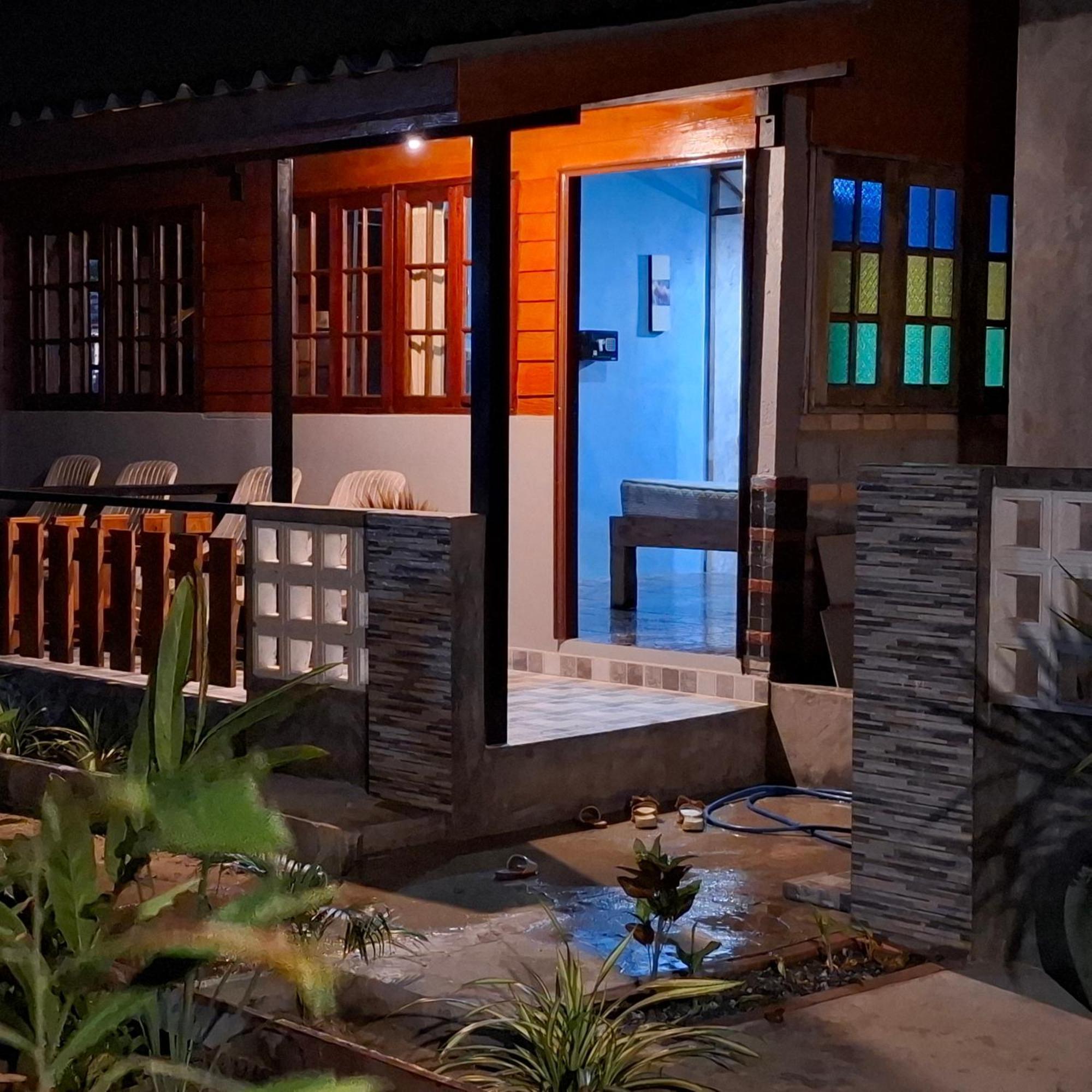 Lanta Valom Buri Villa Ko Lanta Kültér fotó