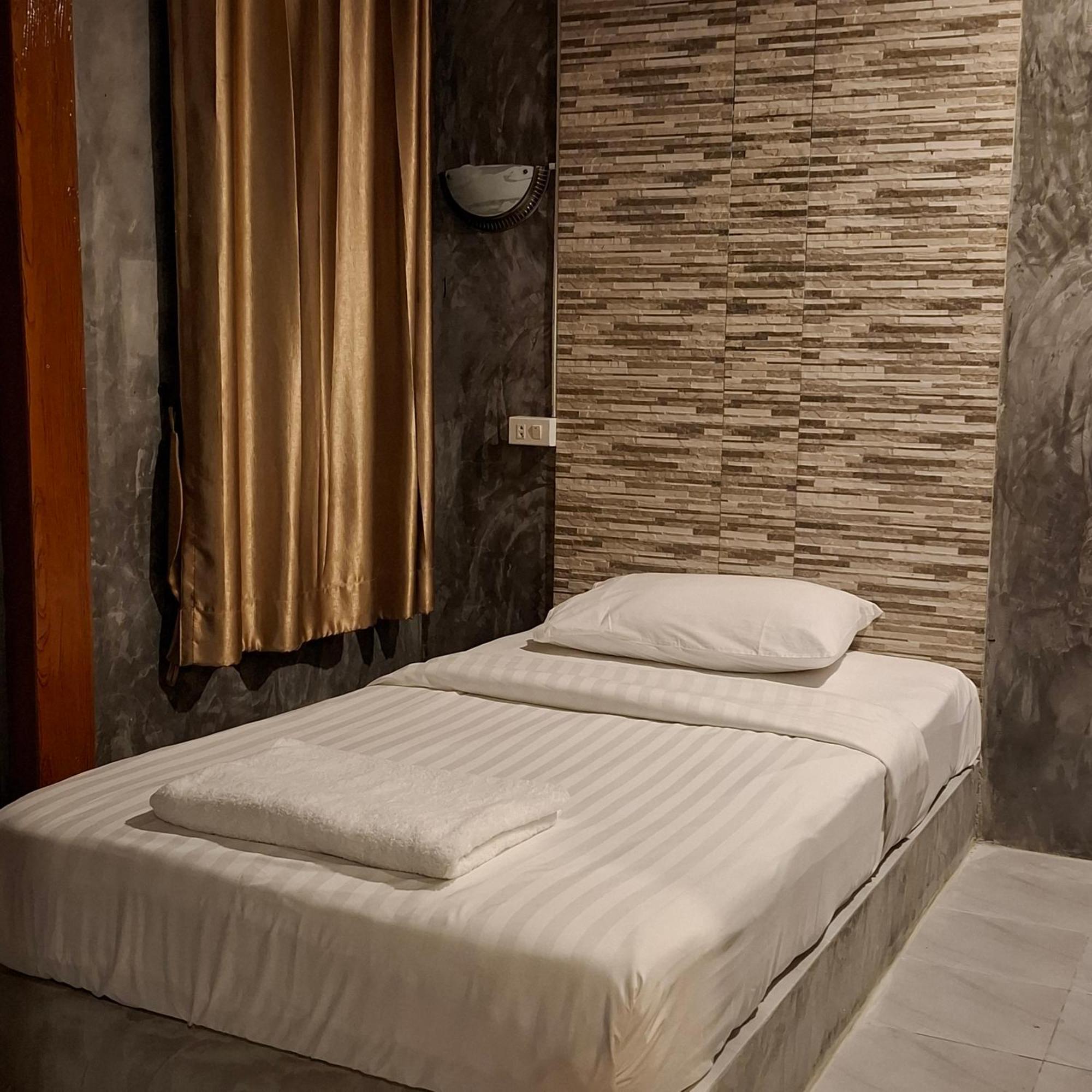 Lanta Valom Buri Villa Ko Lanta Kültér fotó