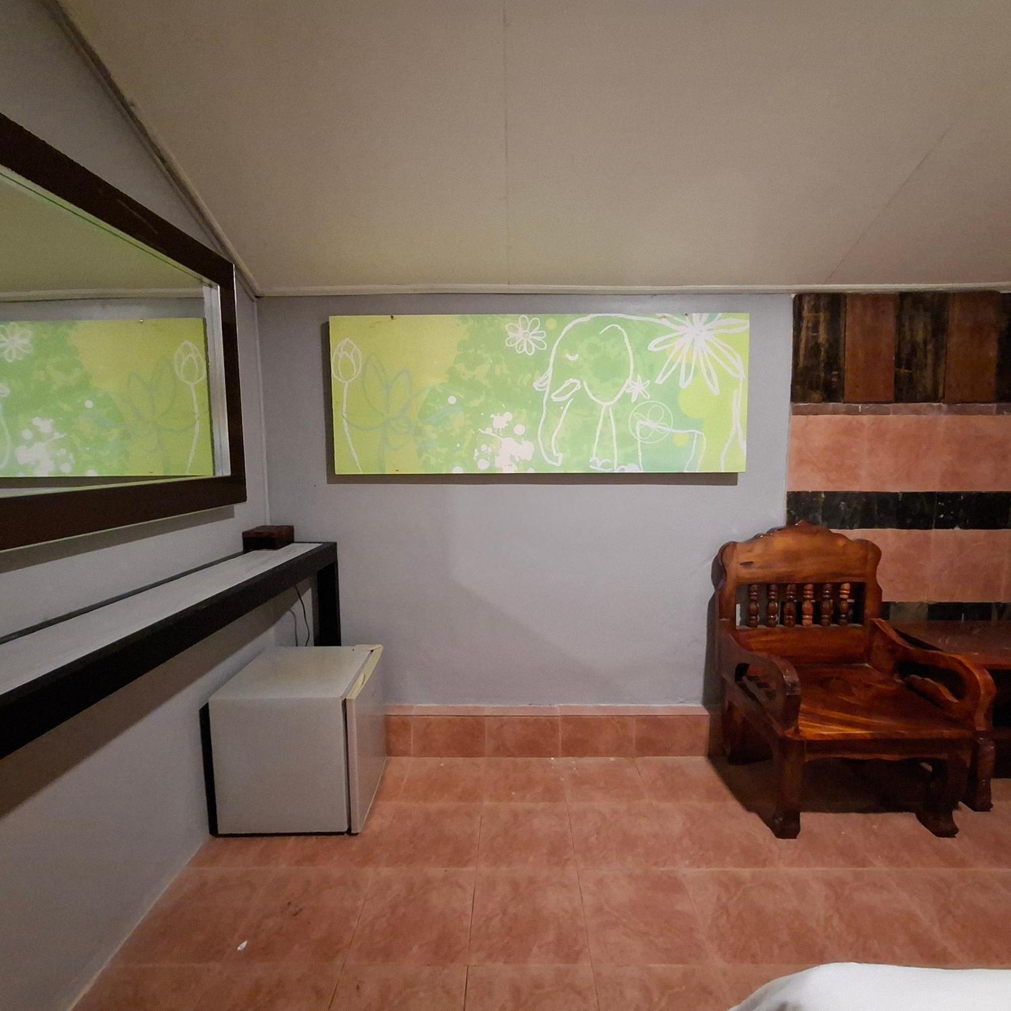 Lanta Valom Buri Villa Ko Lanta Kültér fotó